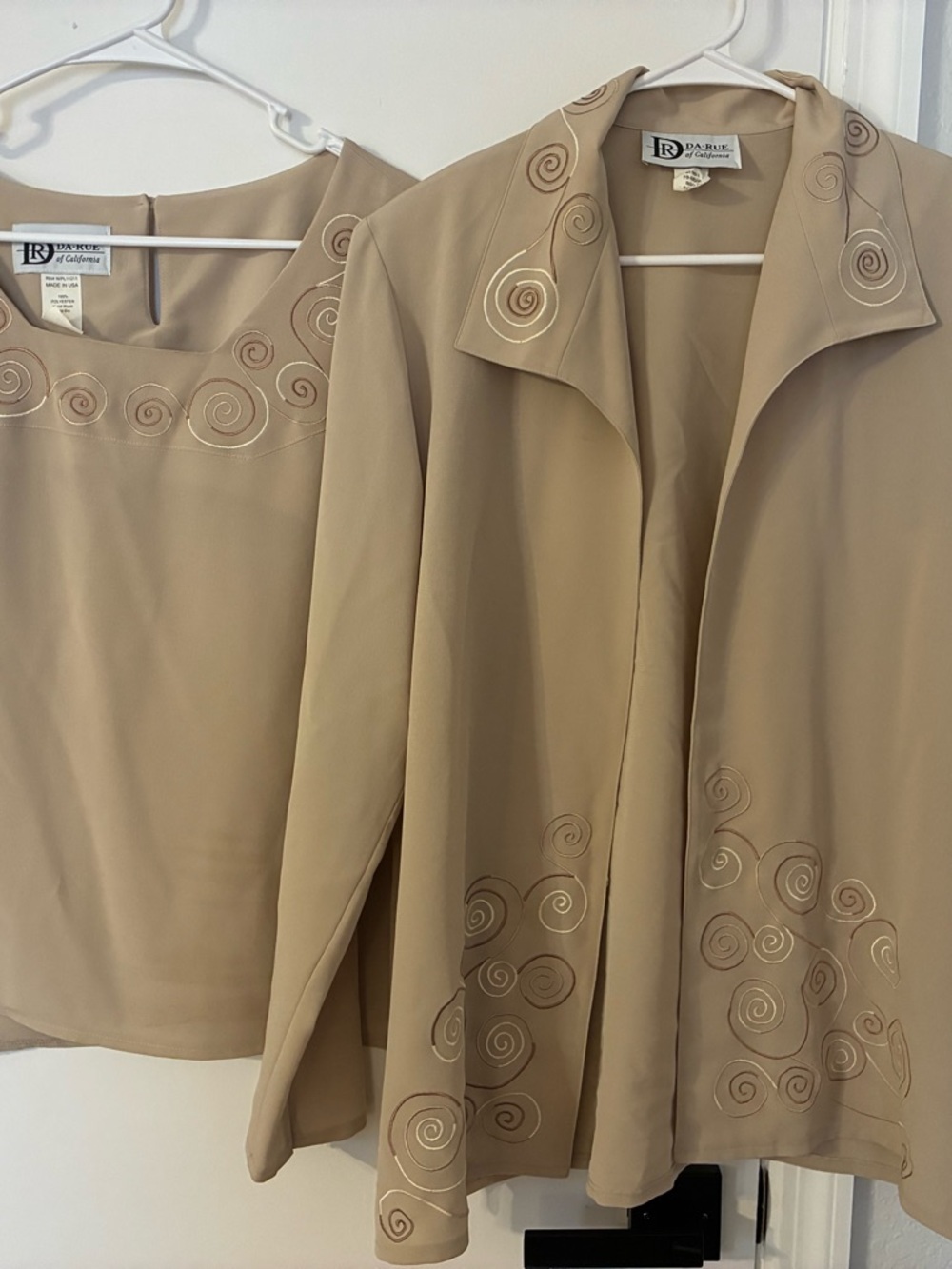 Vintage Embroidered Two-Piece Open-front Jacket & Shell Set in Taupe
